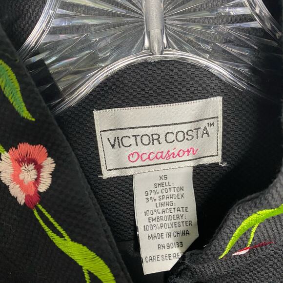 Victor Costa Occasion Coat Women's Size XS Black Floral Embroidered Button Up - Picture 4 of 4